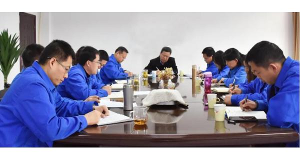 長嶺電氣黨委書記、董事長趙剛強到紡電公司調(diào)研時強調(diào) 盤活有效資產(chǎn) 深化改革改制